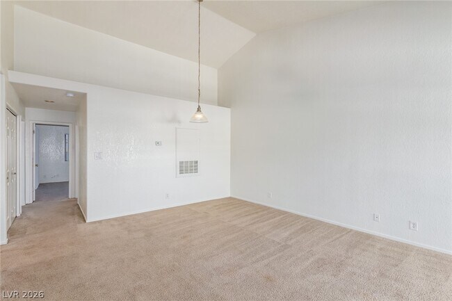 Photo - 5072 S Rainbow Blvd Unidad 205