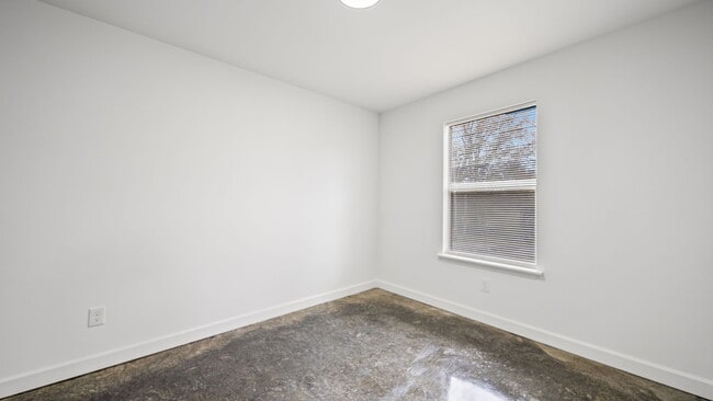 Photo - 34 E Geeter Rd