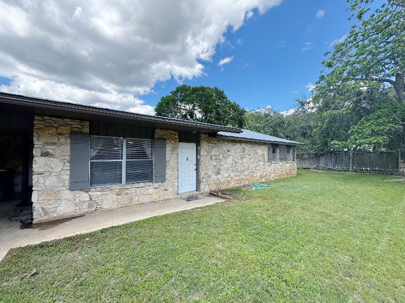Photo - 216 Shadywood Ln