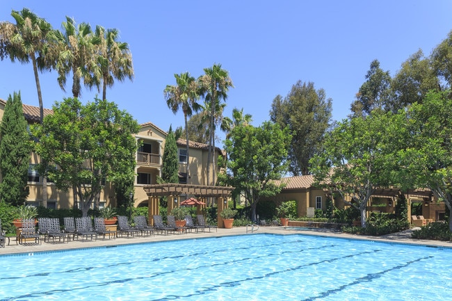 Estancia Apartment Homes