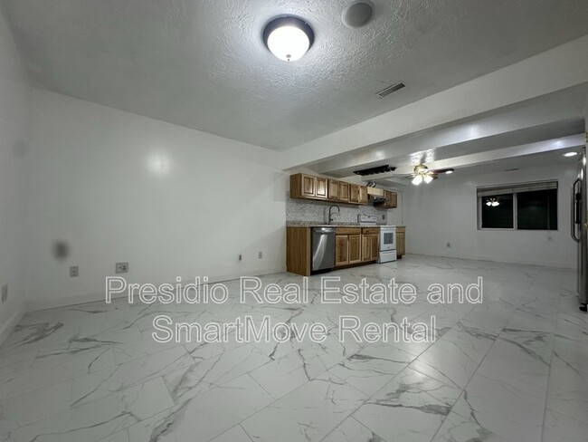 Photo - 8903 Sunspring Dr House