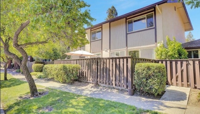 Photo - 1865 Countrywood Ct