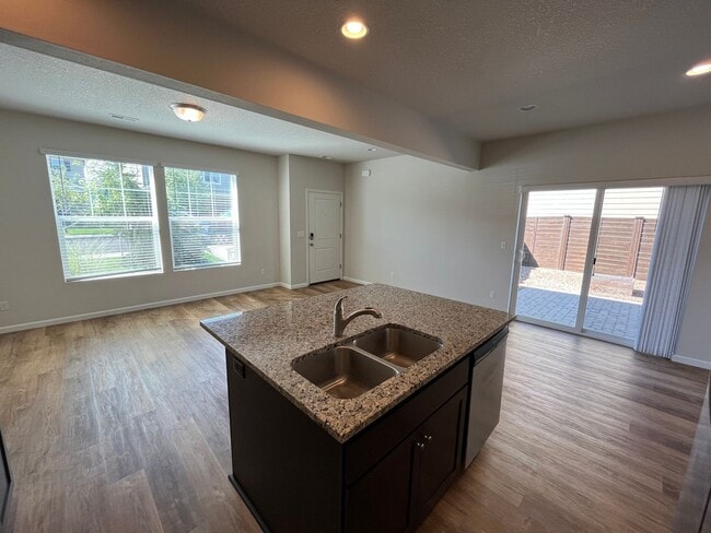 Photo - Three Bedroom House in SE Bend with Community Pool