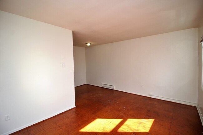 Photo - 212 E Biddle St Unit #3