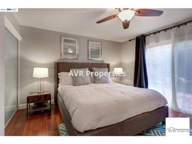 Photo - Solar panel, gorgeous, single family home