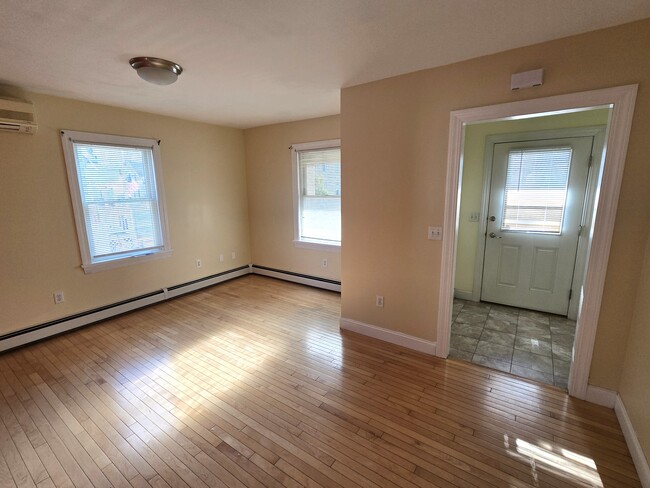 Photo - 41 Pine St Unit A