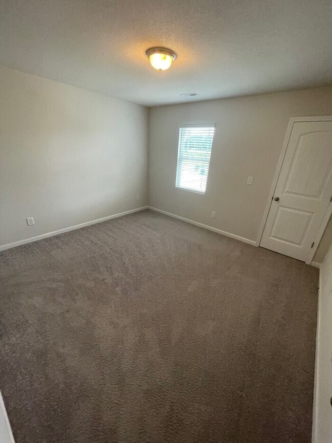 Photo - 2 bd 2.5 ba Townhouse