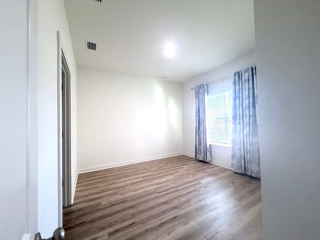 Photo - 2323 Discovery Loop