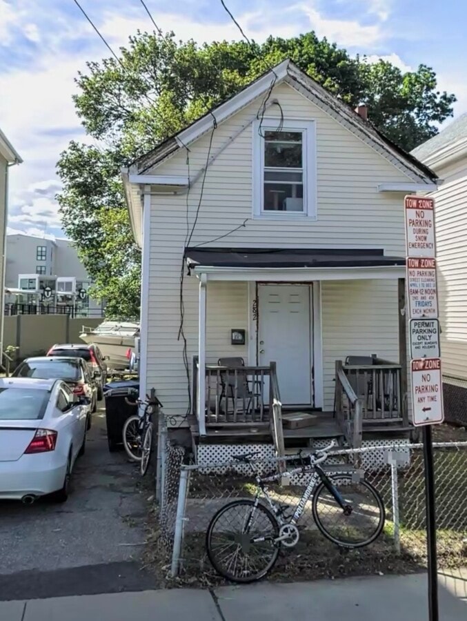 Photo - 282 Lowell St Unidad 1