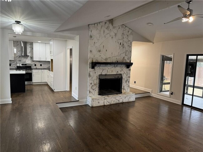 Photo - 205 Tallow Box Dr