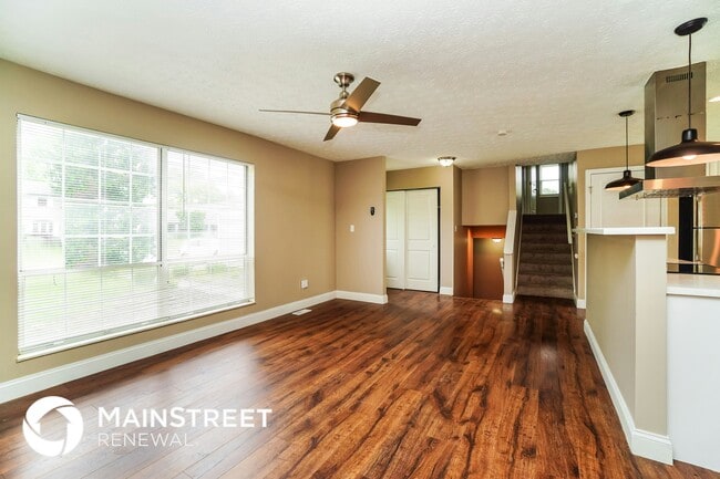 Photo - 557 Hunt Valley Dr