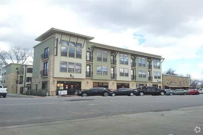 Building Photo - Hickory Lofts
