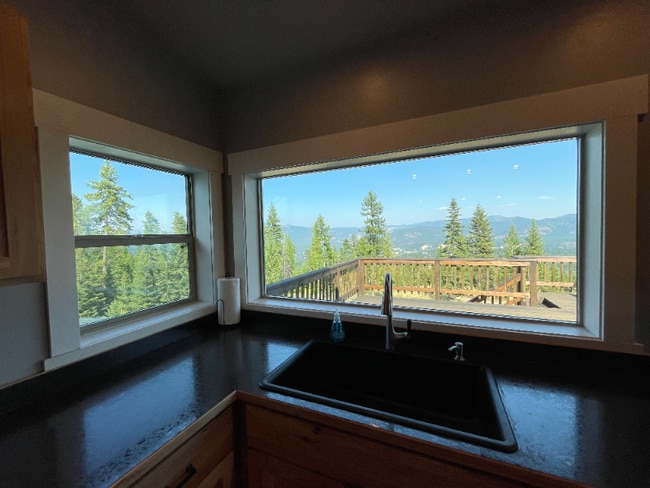 1954 Panoramic View Dr