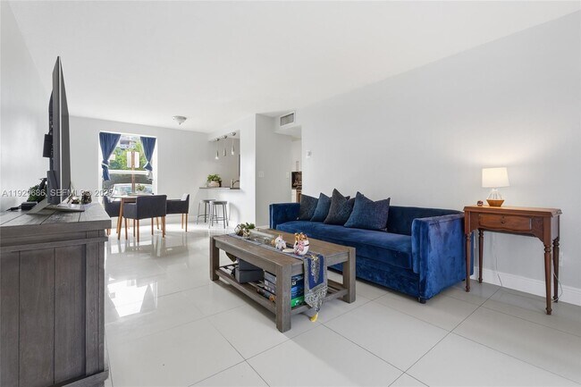 Photo - 2160 SW 16th Ave Unit 120