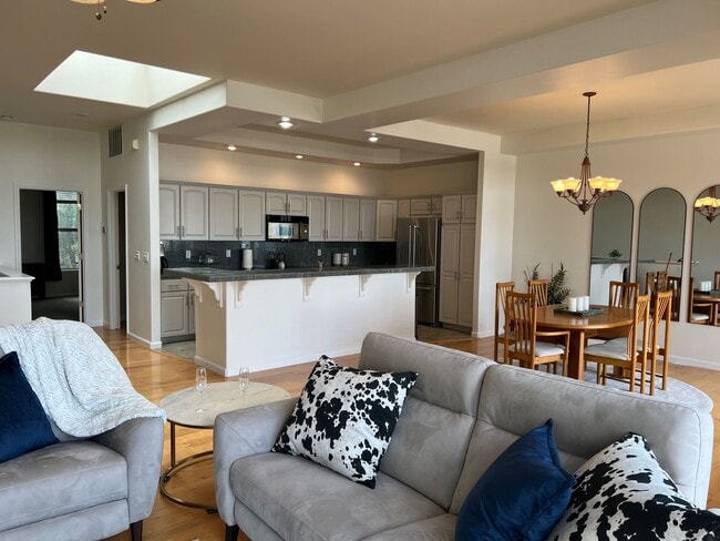 Photo - **SKYLINE CONDO - SOUTHWEST RENO**