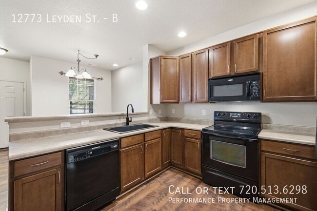 Photo - 12773 Leyden St