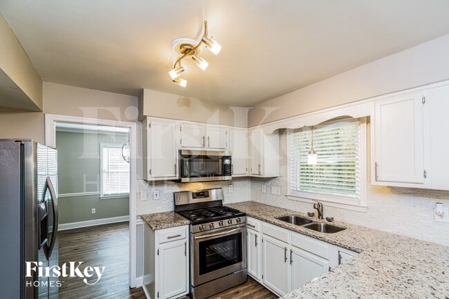 Photo - 701 Whitby Ct