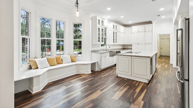 Photo - 126 Rue De La Paix