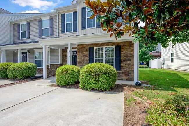 Photo - End Unit Townhome in Great Location!