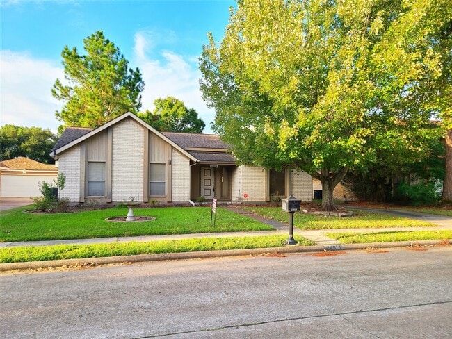 Building Photo - 14814 Earlswood Dr Rental