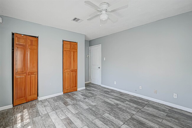 Photo - 4821 Alvin St