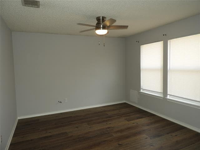 Photo - 2604 Lookout Dr