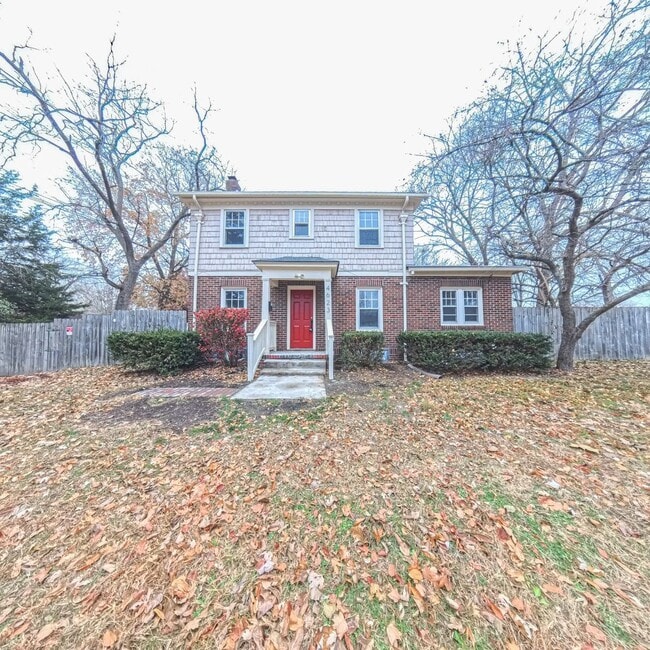 Building Photo - Beautiful 3 bedroom 1 bathroom home