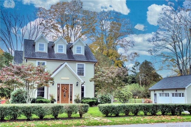 Building Photo - 1939 Bronson Rd