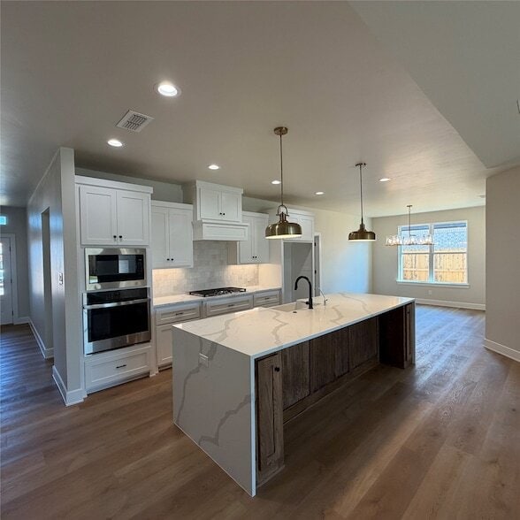 Photo - 7802 Enderby Ln