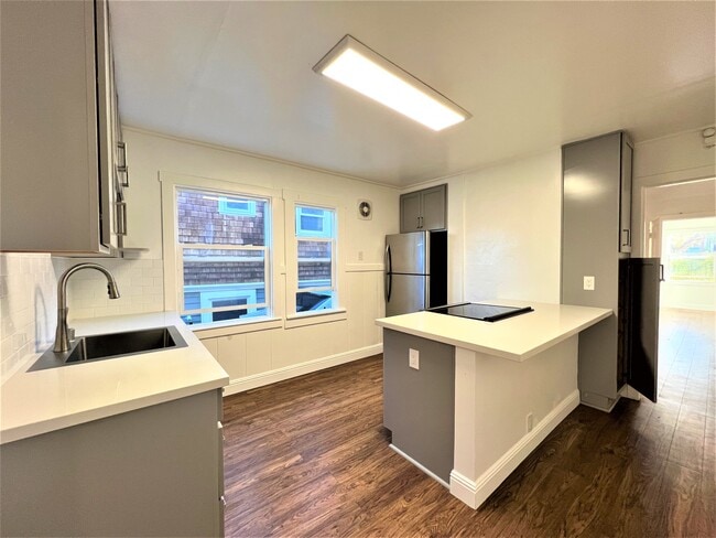 Photo - 3208 Ellis St Unidad B