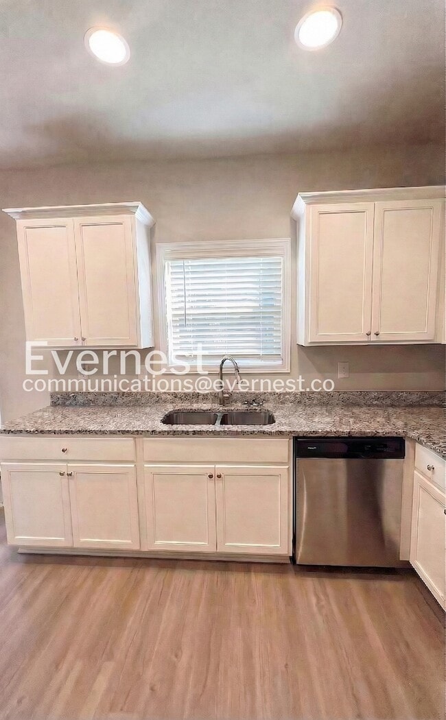 Photo - 105 Culver St