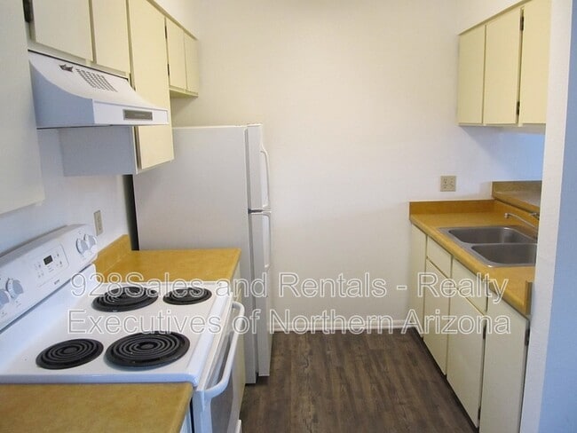 Photo - 1471 N San Francisco St Unit #9