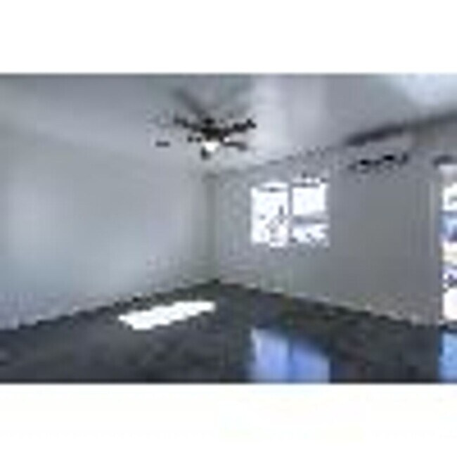 Photo - 8571 Spouse Dr Unidad #A