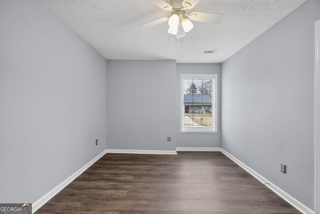 Photo - 5205 Maltdie Ct NE