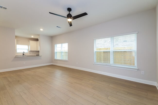 Photo - 1221 Ginsburg Ln