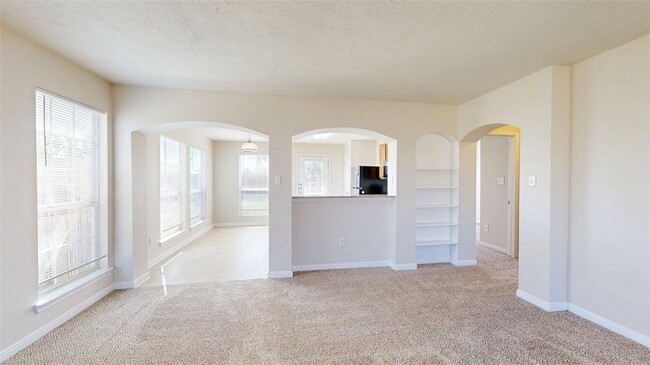 Photo - 4140 McFarland Dr