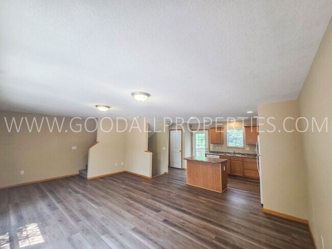 15305 Townsend Ave