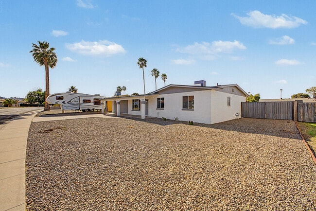 Photo - 3430 E Poinsettia Dr