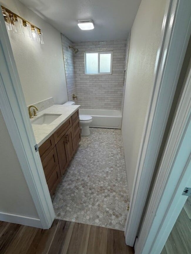 Photo - Fully Remodeled 3Bed/ 2Bath Home near Laguna Lake