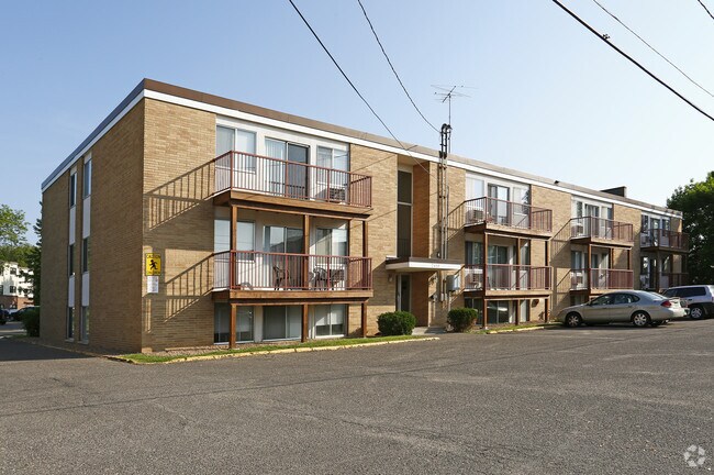 Rivercliff Apartments - Rivercliff Apartments