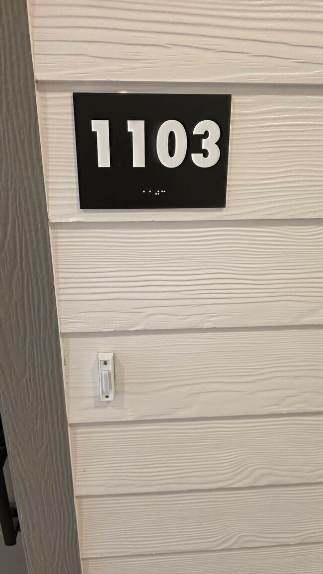 1606 El Paso St Unit 1103