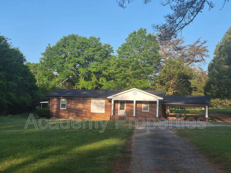 Photo - 4041 GA-155 N