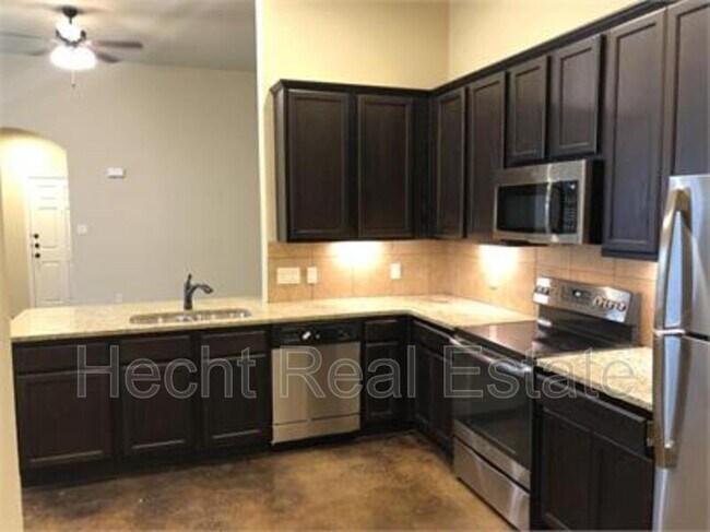 Photo - 152 Samuel Dr Unit A