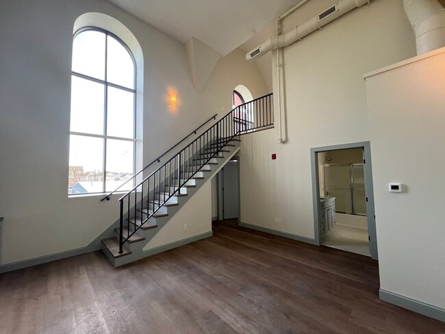 Photo - 160 Seabury St Unit 29