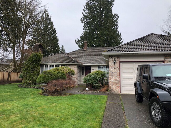Building Photo - Gold Creek Community Rental