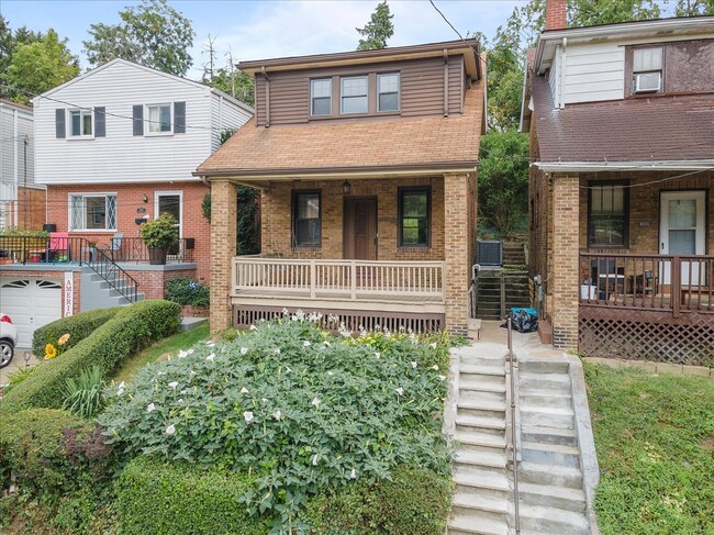Photo - 3033 Brentwood Ave