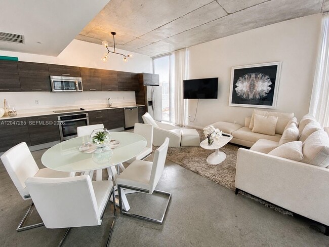 151 SE 1st St Unit 1602