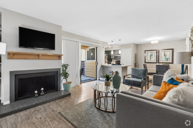 Photo - Flintridge Apartments