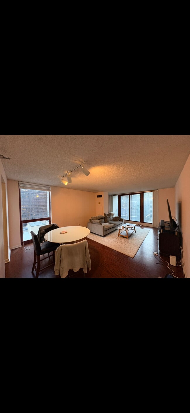 Photo - 200 Dearborn N St Unit 1602