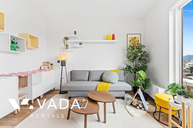 Photo - 1888 Scotia St Unité 1